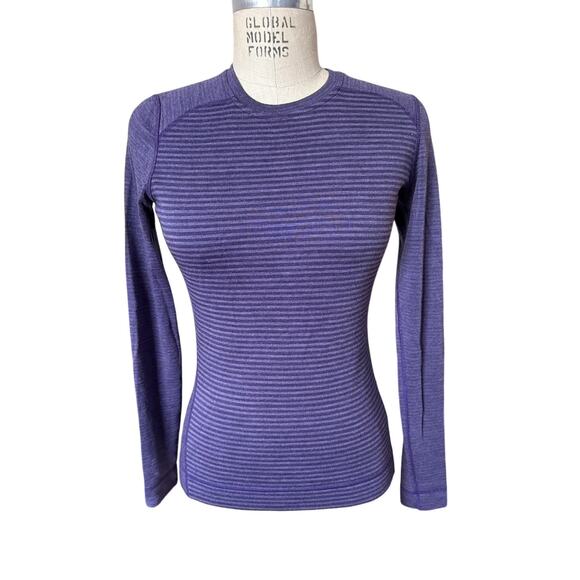 Smartwool Women's Classic Thermal Merino Base Layer Crew in Purple Size Medium - Picture 1 of 6